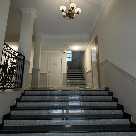 아파트 Modern, Stylish In The Heart Of The